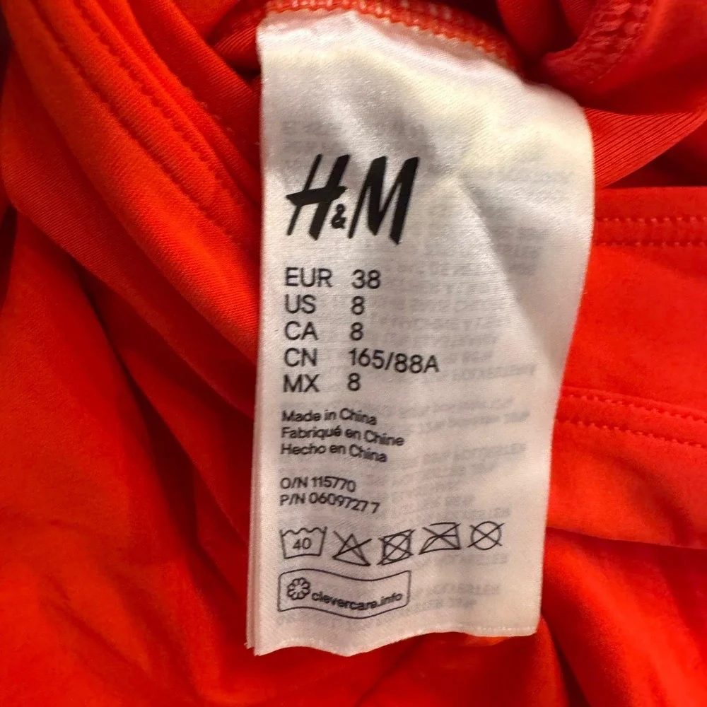 H&M Red Scalloped‎ Halter Neck One Piece Swimsuit V-Neck Beach Swimwear Sz 8